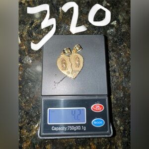 Pendent virgen Marry 14k gold heart shape